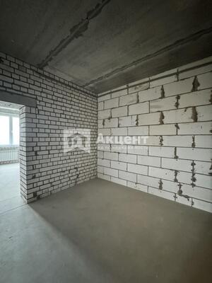 Продам трехкомнатную (3-комн.) квартиру, Красных Зорь ул, 8, Иваново г