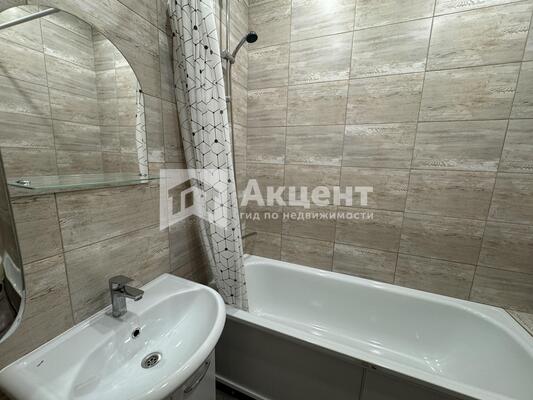 Продам двухкомнатную (2-комн.) квартиру, Самоцветы мкр, 2, Иваново г