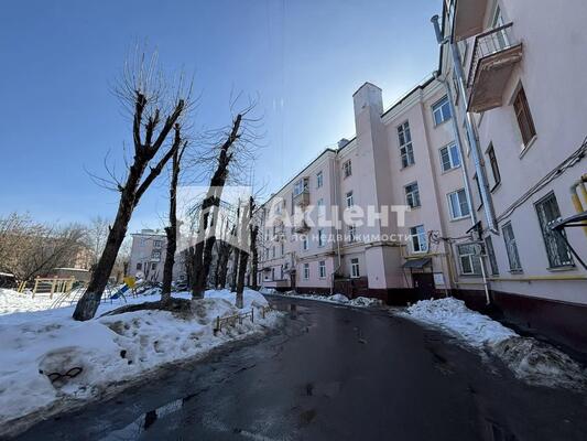 Продам трехкомнатную (3-комн.) квартиру, Каравайковой ул, 141, Иваново г