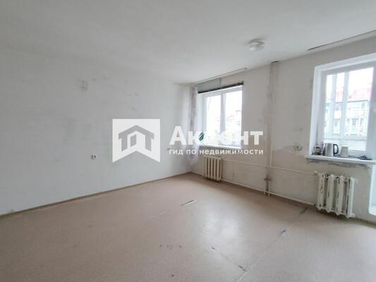 Продам однокомнатную (1-комн.) квартиру, 11, Просторный мкр