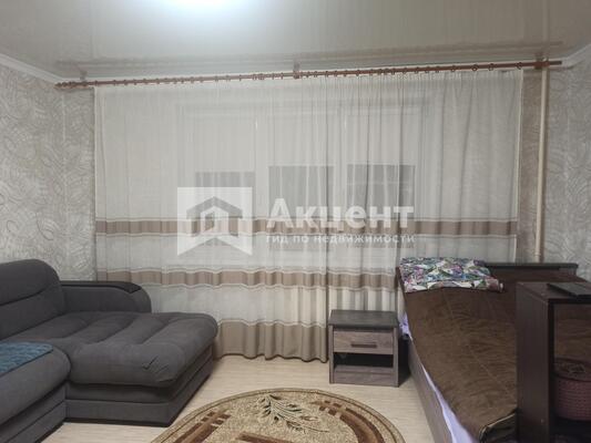 Продам двухкомнатную (2-комн.) квартиру, 3-я Полетная ул, 3, Иваново г