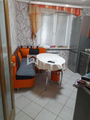 Продам двухкомнатную (2-комн.) квартиру, 3-я Полетная ул, 3, Иваново г