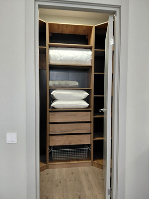 Продам однокомнатную (1-комн.) квартиру, Лаптева ул, 7к3, Московский г