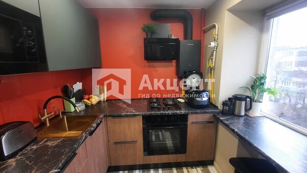 Продам трехкомнатную (3-комн.) квартиру, Маяковского ул, 21А, Иваново г