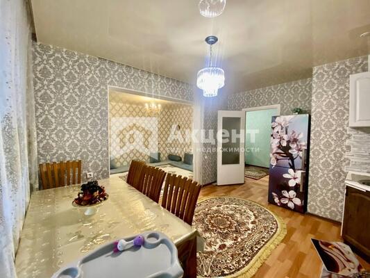 Продам трехкомнатную (3-комн.) квартиру, Московский мкр, 14Ак1, Иваново г