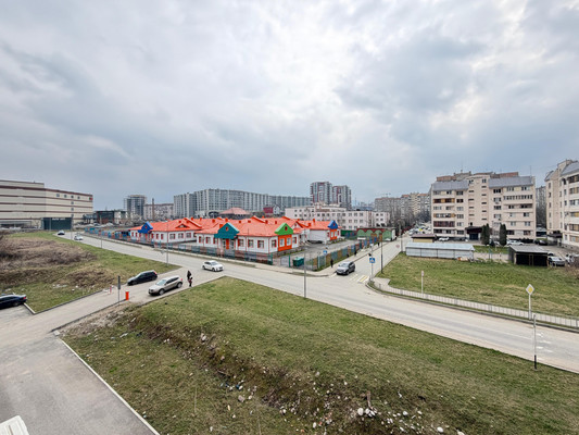 Продам трехкомнатную (3-комн.) квартиру, Московская ул, 12, Нальчик г