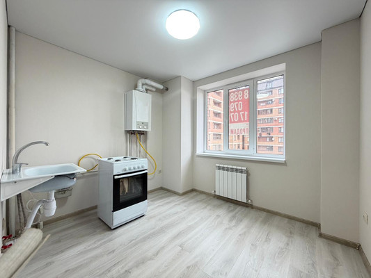 Продам трехкомнатную (3-комн.) квартиру, Московская ул, 12, Нальчик г