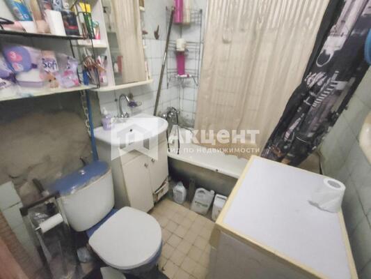 Продам двухкомнатную (2-комн.) квартиру, Диановых ул, 12, Иваново г