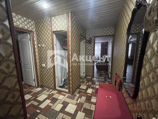 Продам трехкомнатную (3-комн.) квартиру, 2-я Чайковского ул, 14, Иваново г