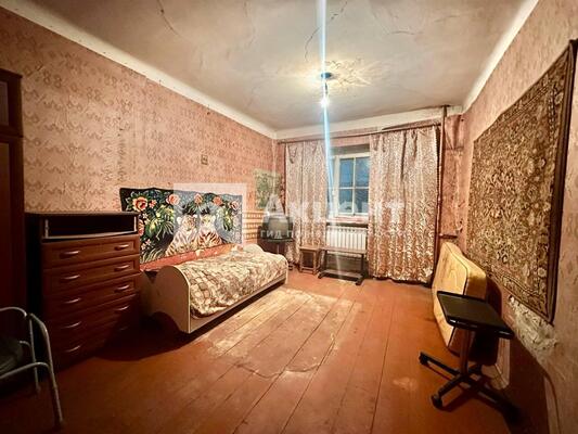 Продам комнату в 4-комн. квартире, Красных Зорь ул, 1, Иваново г