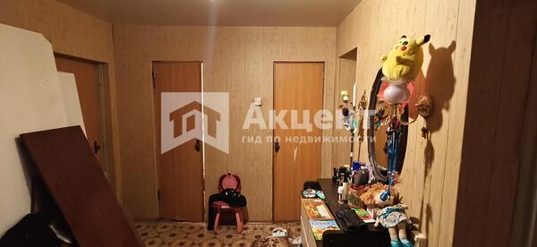 Продам трехкомнатную (3-комн.) квартиру, Каравайковой ул, 50, Иваново г