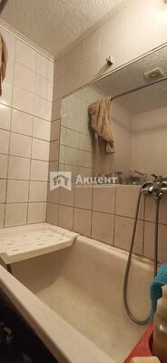 Продам трехкомнатную (3-комн.) квартиру, Каравайковой ул, 50, Иваново г