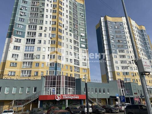 Продам трехкомнатную (3-комн.) квартиру, Московский мкр, 8, Иваново г