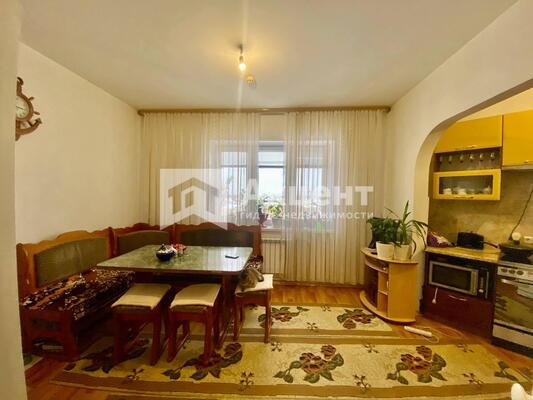 Продам трехкомнатную (3-комн.) квартиру, Московский мкр, 8, Иваново г