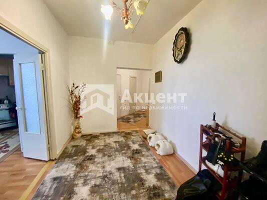 Продам трехкомнатную (3-комн.) квартиру, Московский мкр, 8, Иваново г