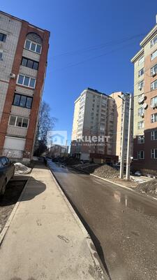 Продам трехкомнатную (3-комн.) квартиру, Танкиста Александрова ул, 3А, Иваново г