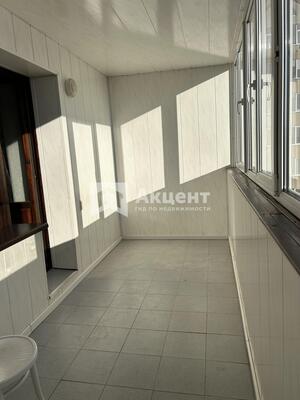 Продам трехкомнатную (3-комн.) квартиру, Танкиста Александрова ул, 3А, Иваново г