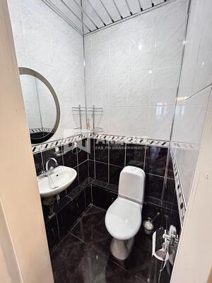 Продам трехкомнатную (3-комн.) квартиру, Танкиста Александрова ул, 3А, Иваново г