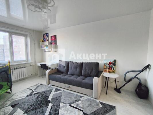 Продам трехкомнатную (3-комн.) квартиру, Танкиста Белороссова ул, 2, Иваново г