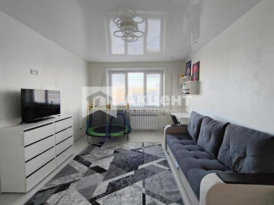 Продам трехкомнатную (3-комн.) квартиру, Танкиста Белороссова ул, 2, Иваново г