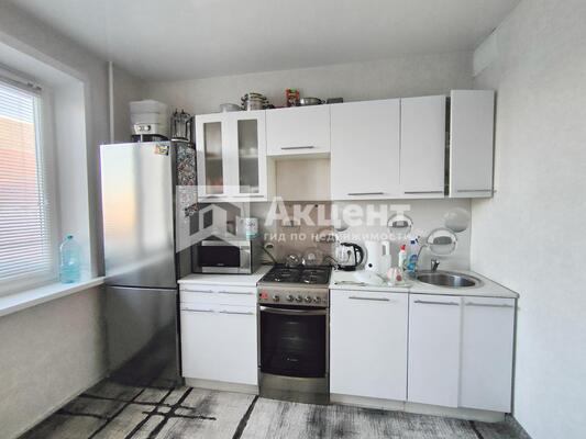 Продам трехкомнатную (3-комн.) квартиру, Танкиста Белороссова ул, 2, Иваново г