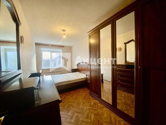 Продам трехкомнатную (3-комн.) квартиру, 30-й мкр, 2, Иваново г