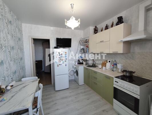 Продам трехкомнатную (3-комн.) квартиру, Новая ул, 15, Иваново г