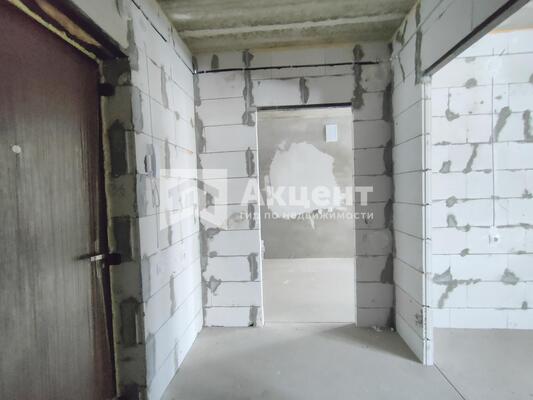 Продам однокомнатную (1-комн.) квартиру, Ивана Швецова ул, 7, Просторный мкр