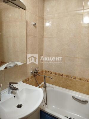 Продам трехкомнатную (3-комн.) квартиру, 3-я Петрозаводская ул, 16, Иваново г