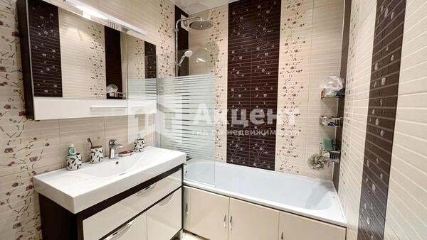 Продам трехкомнатную (3-комн.) квартиру, Московский мкр, 15, Иваново г