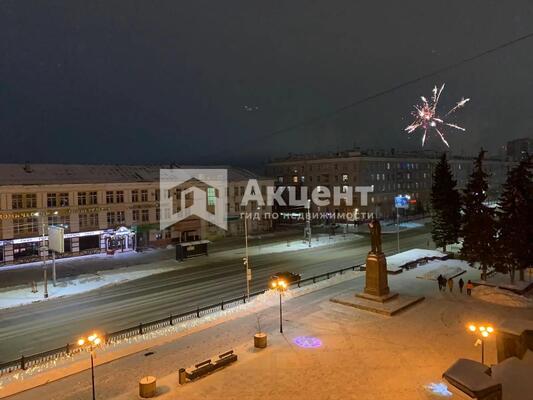 Продам трехкомнатную (3-комн.) квартиру, Ленина пр-кт, 90, Иваново г