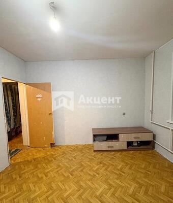 Продам двухкомнатную (2-комн.) квартиру, Владимирская ул, 32, Кохма г