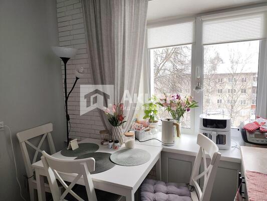 Продам двухкомнатную (2-комн.) квартиру, Кирякиных ул, 9, Иваново г