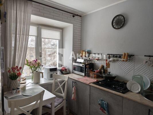 Продам двухкомнатную (2-комн.) квартиру, Кирякиных ул, 9, Иваново г