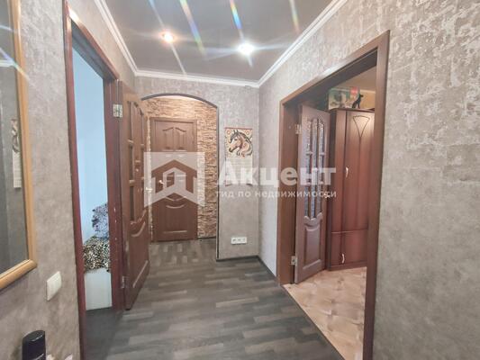 Продам трехкомнатную (3-комн.) квартиру, 3-я Чайковского ул, 4, Иваново г