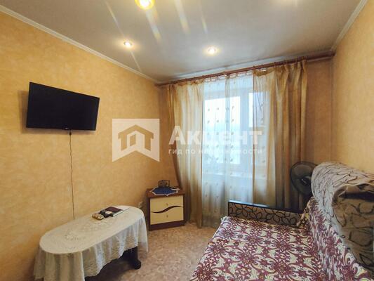 Продам трехкомнатную (3-комн.) квартиру, 3-я Чайковского ул, 4, Иваново г