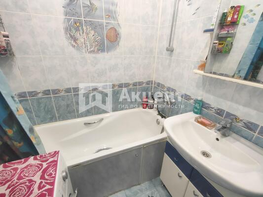 Продам трехкомнатную (3-комн.) квартиру, 3-я Чайковского ул, 4, Иваново г