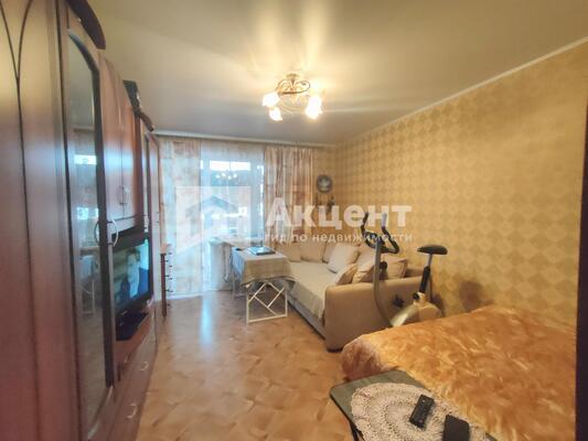 Продам трехкомнатную (3-комн.) квартиру, 3-я Чайковского ул, 4, Иваново г