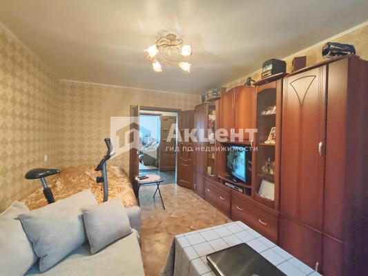 Продам трехкомнатную (3-комн.) квартиру, 3-я Чайковского ул, 4, Иваново г