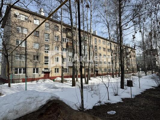 Продам двухкомнатную (2-комн.) квартиру, Лежневская ул, 122А, Иваново г