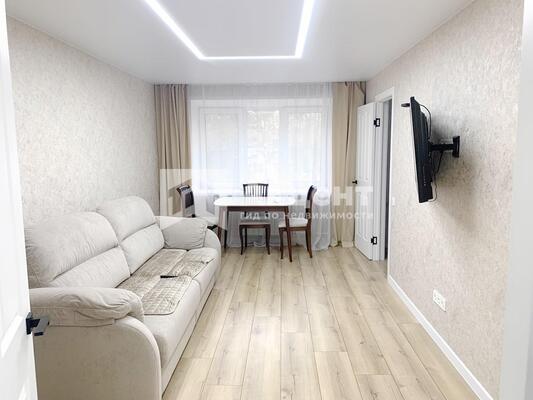 Продам двухкомнатную (2-комн.) квартиру, Лежневская ул, 122А, Иваново г