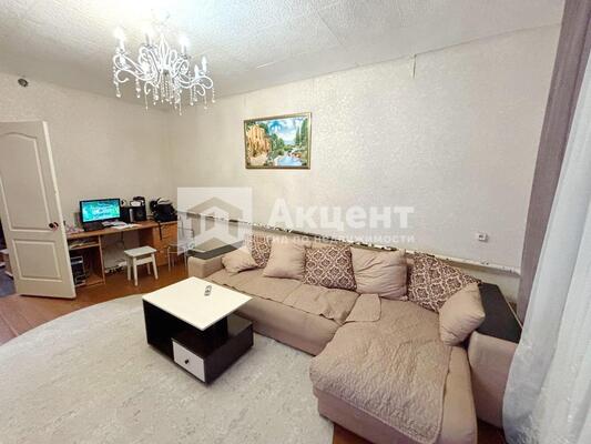 Продам двухкомнатную (2-комн.) квартиру, Московская ул, 33, Кохма г