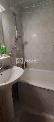 Продам трехкомнатную (3-комн.) квартиру, Владимирская ул, 31, Кохма г