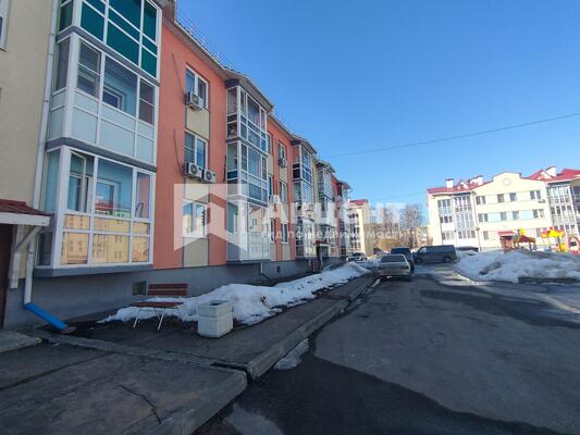 Продам однокомнатную (1-комн.) квартиру, 3, Просторный мкр