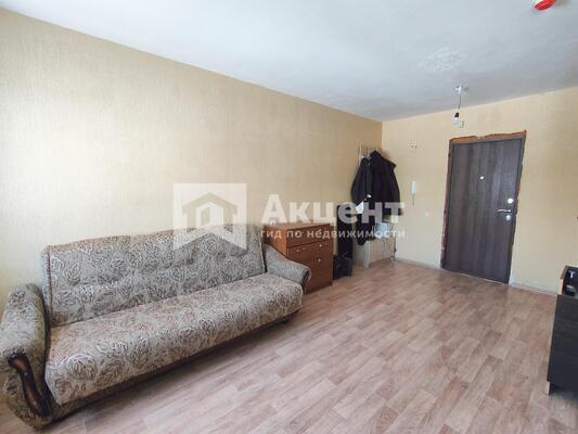 Продам однокомнатную (1-комн.) квартиру, 3, Просторный мкр