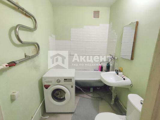 Продам однокомнатную (1-комн.) квартиру, 3, Просторный мкр