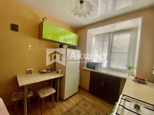 Продам двухкомнатную (2-комн.) квартиру, 2-я Лагерная ул, 53, Иваново г