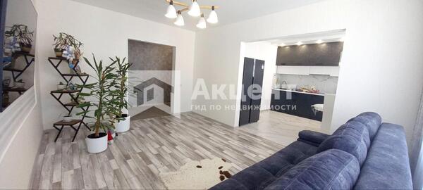 Продам трехкомнатную (3-комн.) квартиру, Рождественский мкр, 10, Иваново г