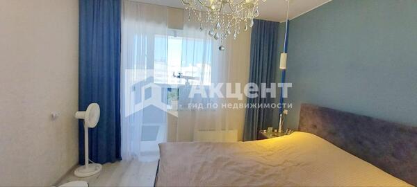 Продам трехкомнатную (3-комн.) квартиру, Рождественский мкр, 10, Иваново г