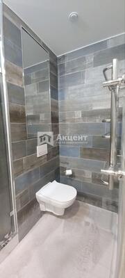 Продам трехкомнатную (3-комн.) квартиру, Рождественский мкр, 10, Иваново г